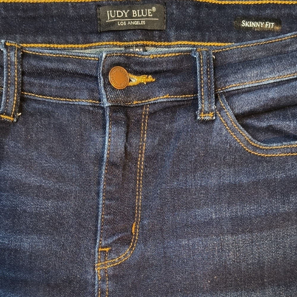 S1122 Skinny Fit w/33" Inseam👖Judy Blue Women's Size 31 Jeans